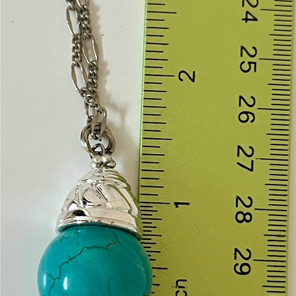 Adjustable Silver-tone Figaro 30” Chain w/ Turquoise Pendulum Pendant. - Picture 5 of 6